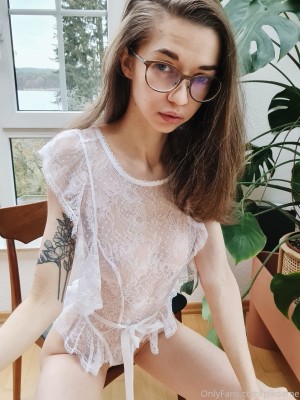 Kim Baltes Photo #71