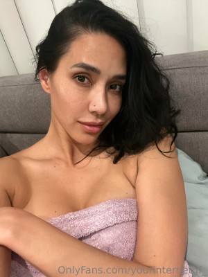 Milynn Sarley Photo #309