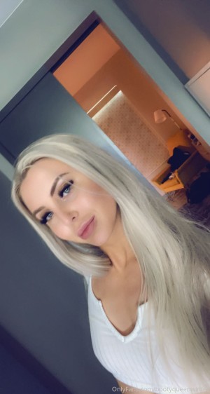 Haleyysmith Photo #12