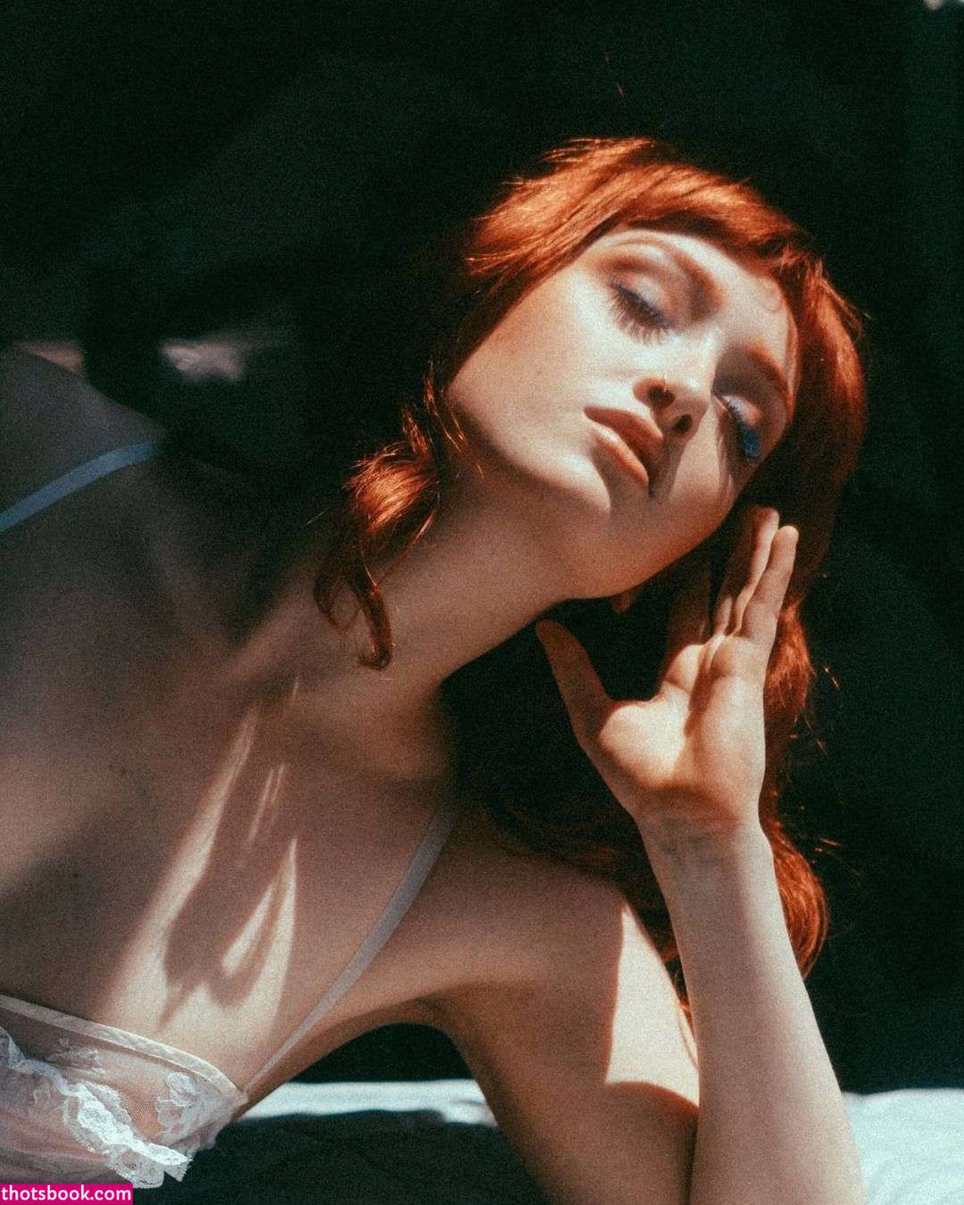 Lady Noire Photo #32