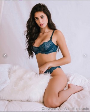 Camilla Araujo Photo #4