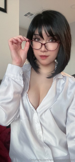 womanwearingred Post #1