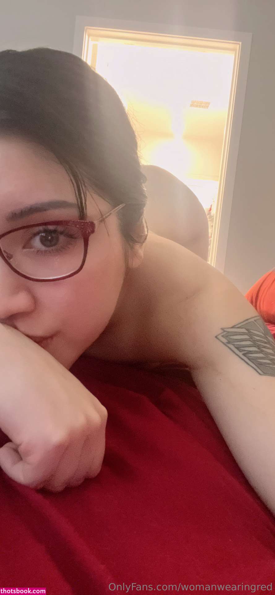 womanwearingred Photo #46