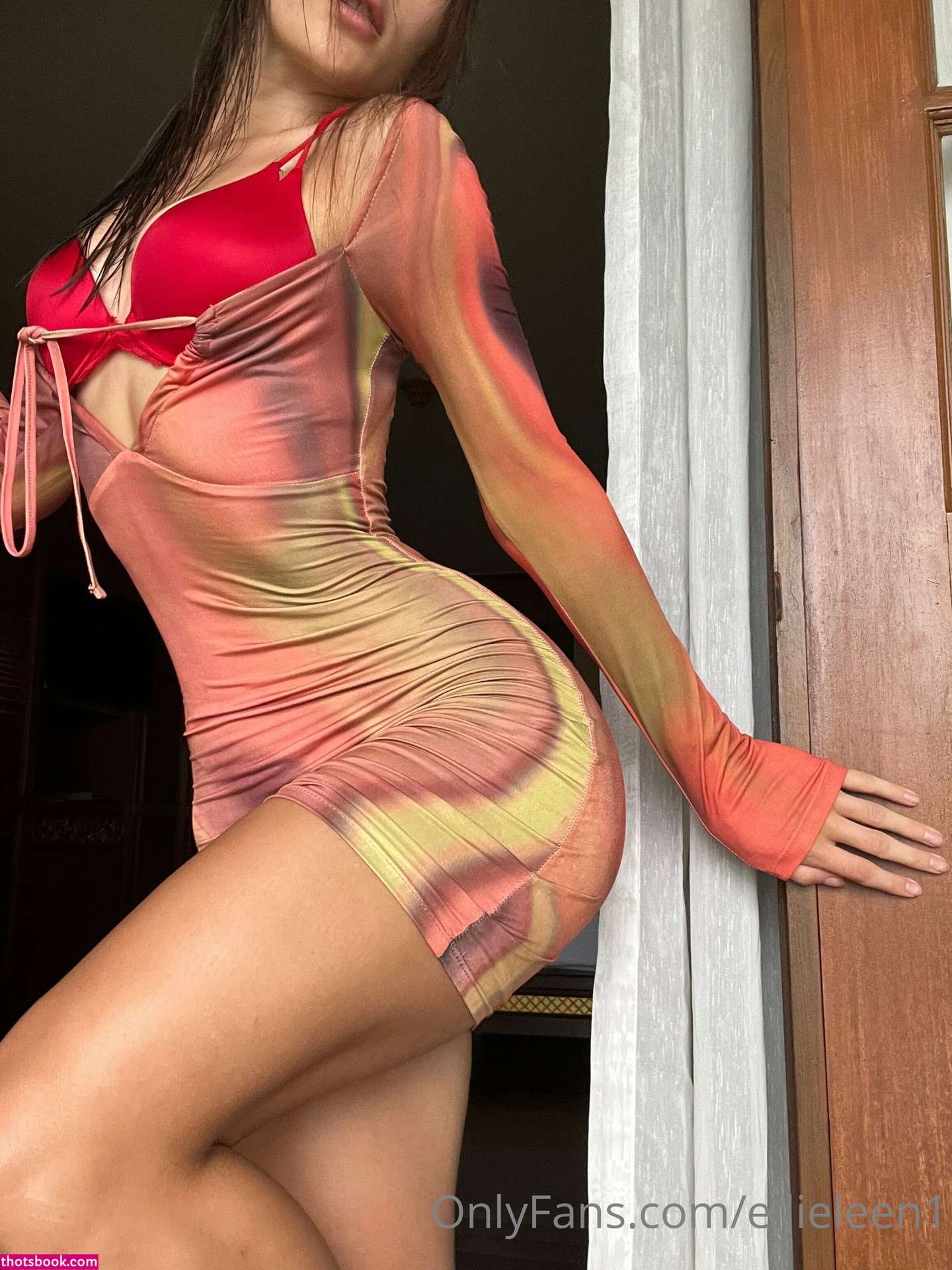 Ellie Leen Photo #635