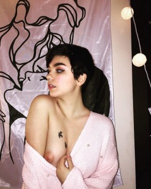 Ultraviolet Darling Photo #30