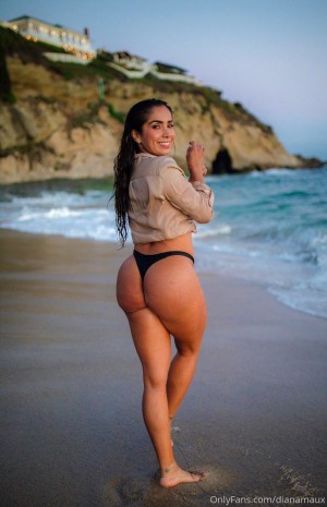 Diana Maux Photo #34