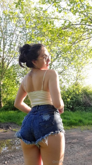 Emily Hill Photo #106