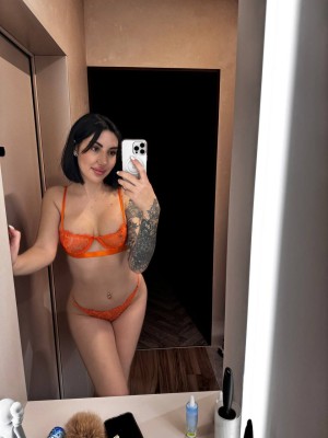 Aynam Ahsana Photo #1