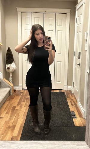 goddessdahlia69 Photo #6