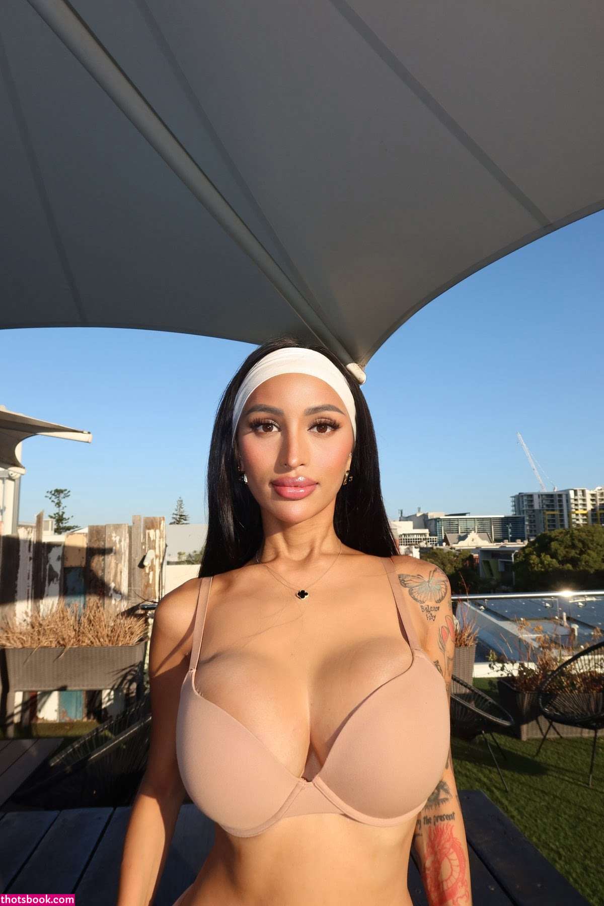 hollysafara Photo #43