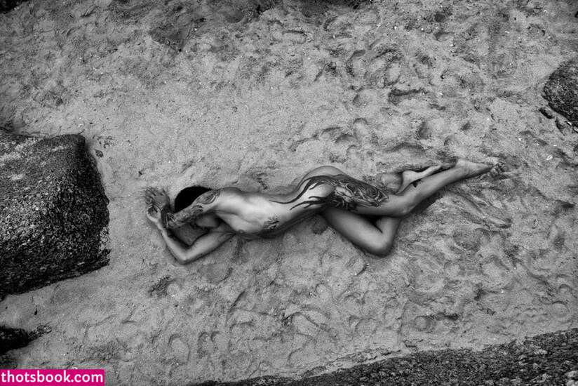 Kelly Winstanley Photo #5