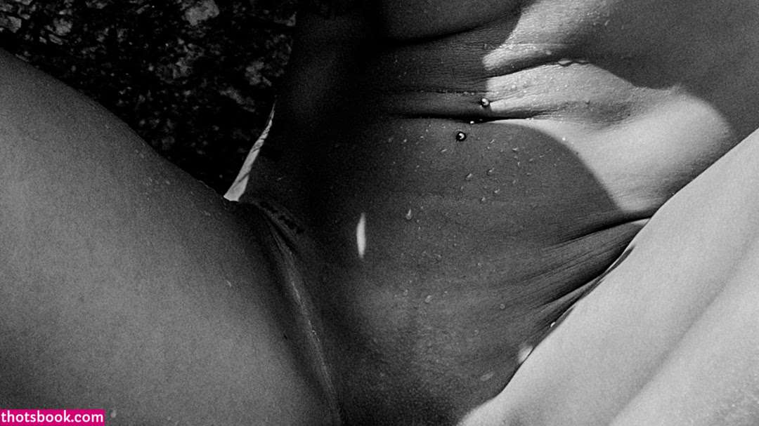 Kelly Winstanley Photo #24