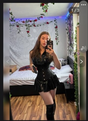 Elisa Denisee Photo #11