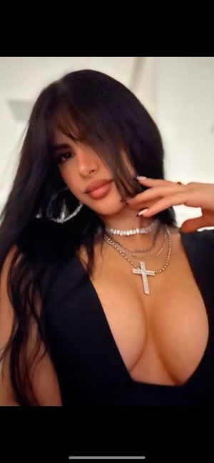 Maria Taktouk Photo #16