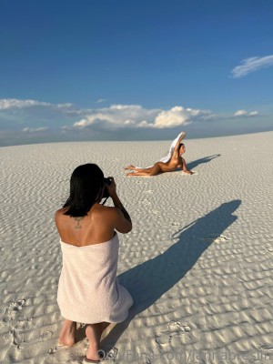 Janna Breslin Photo #721