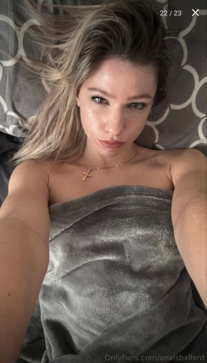 anxisbxllxrd Photo #20