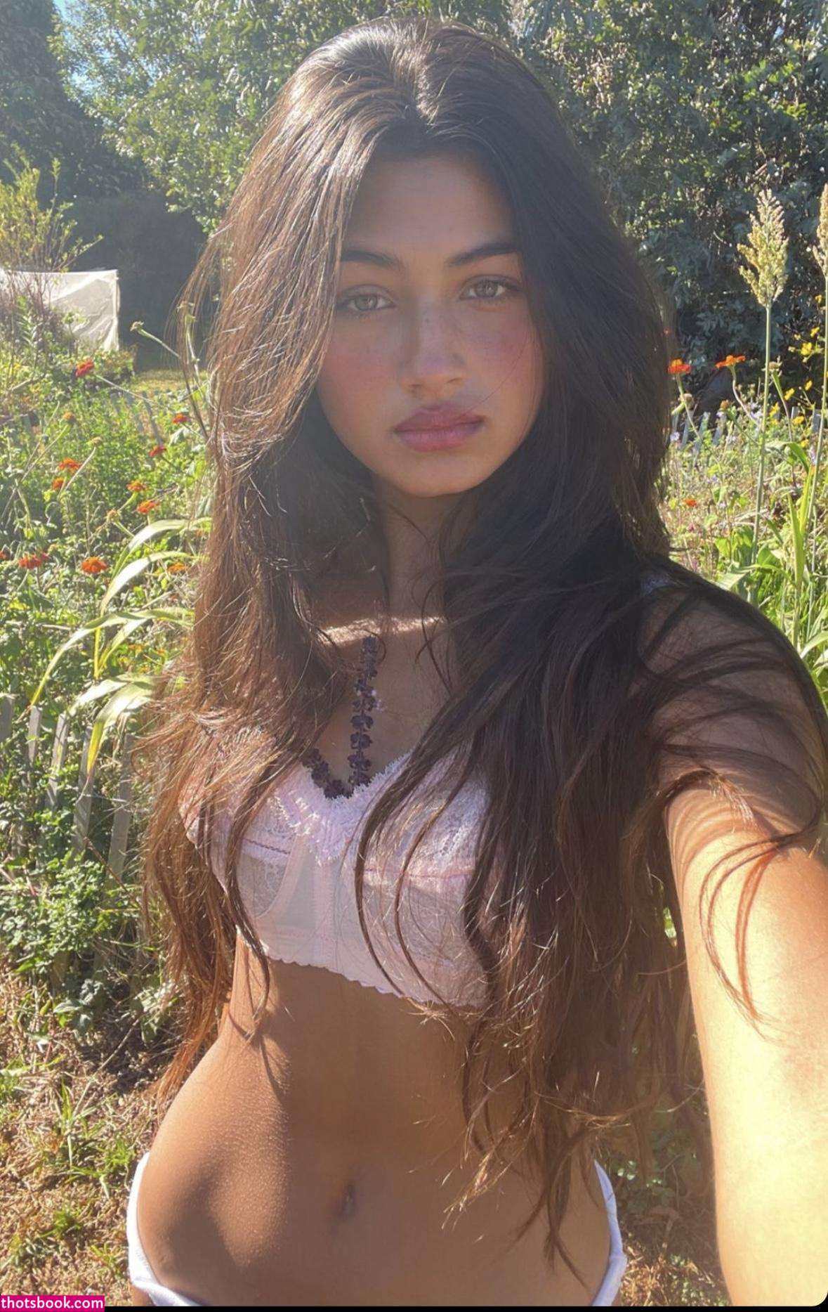 Meeya Dugied Photo #8