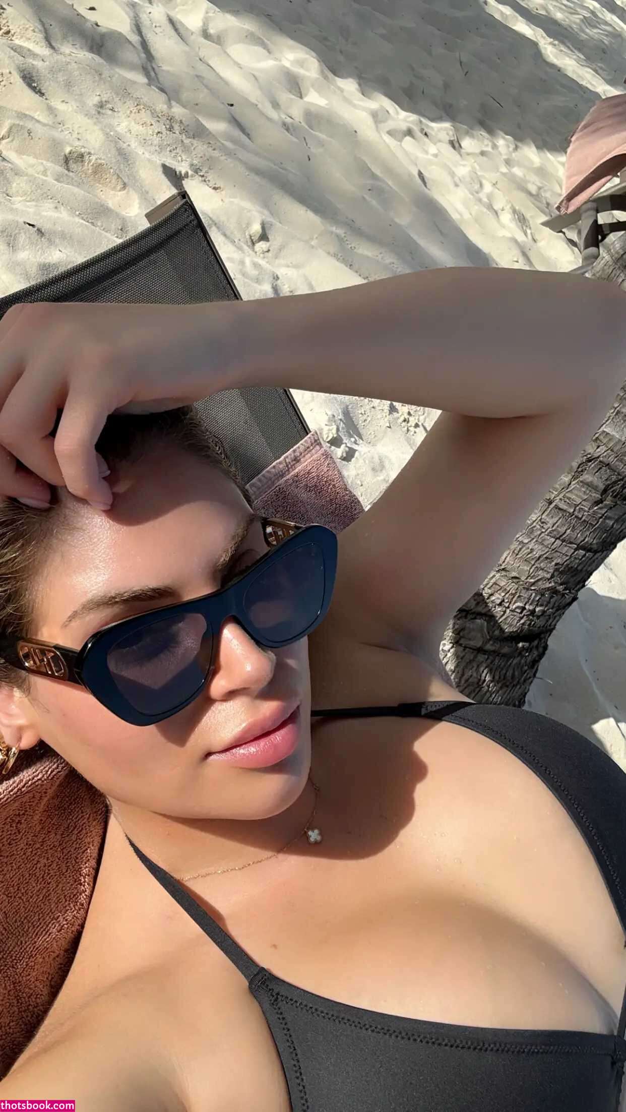 Nazanin Kavari Photo #23