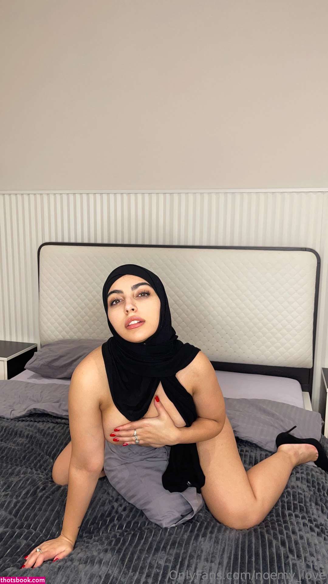 Noemy Love Photo #18