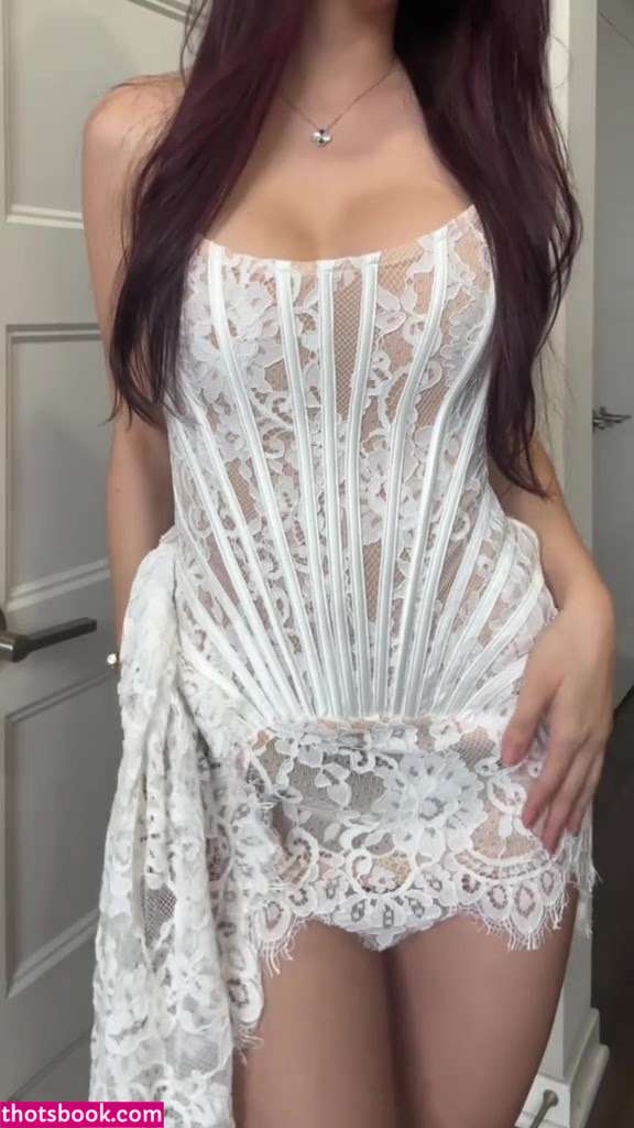 Winnie Chang Photo #6