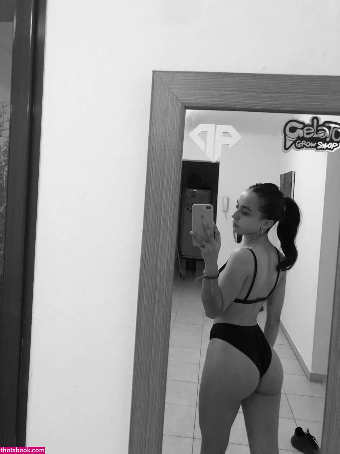 Luna Giovanni Photo #8