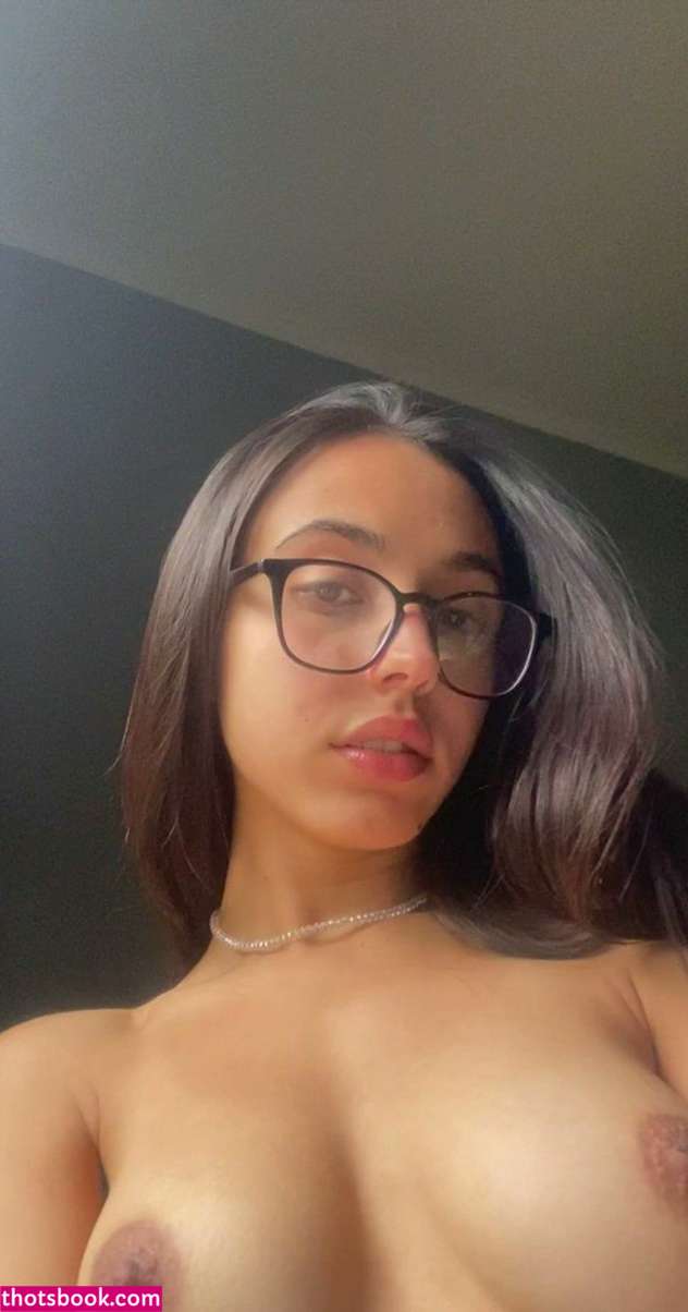 Luna Giovanni Photo #9