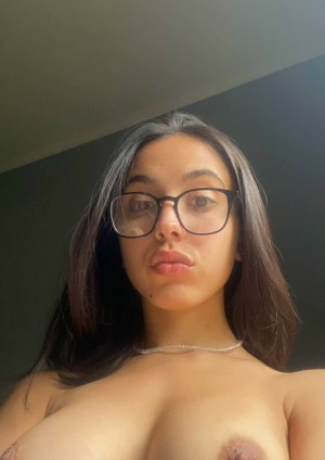 Luna Giovanni Photo #18