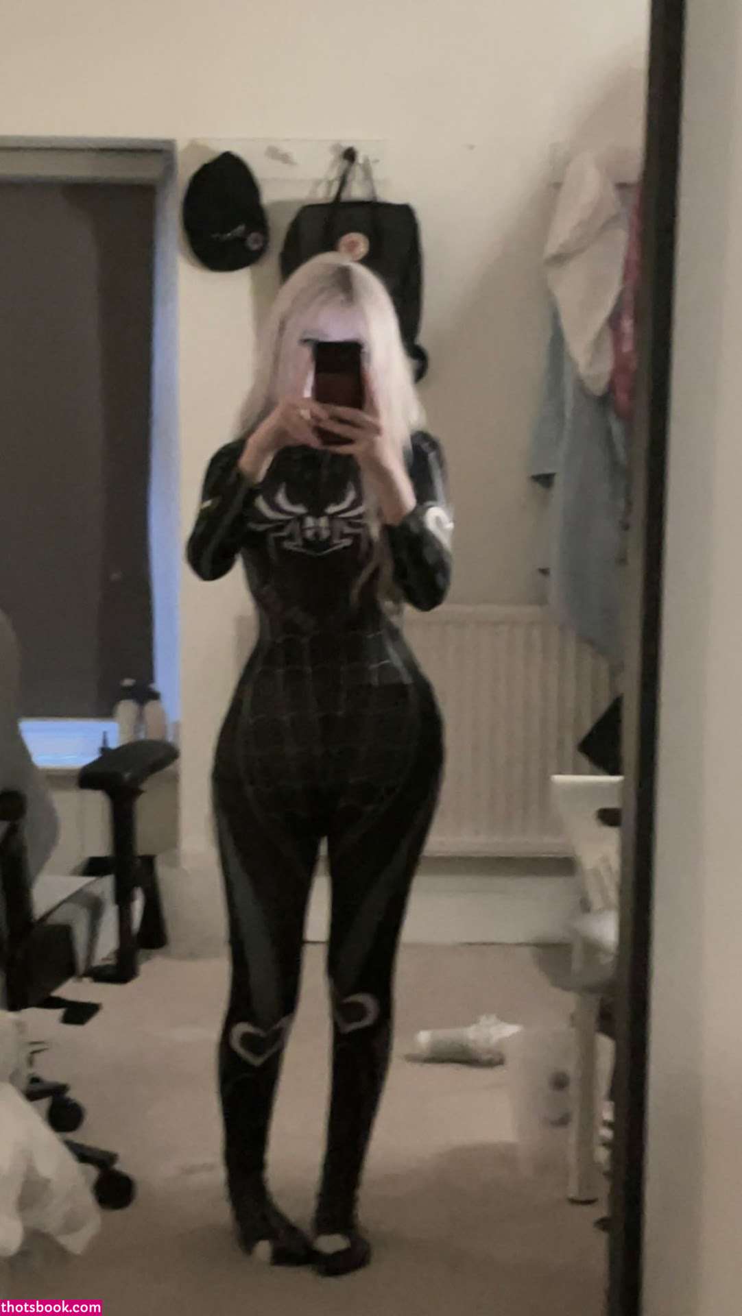 Daisytwillow Photo #1