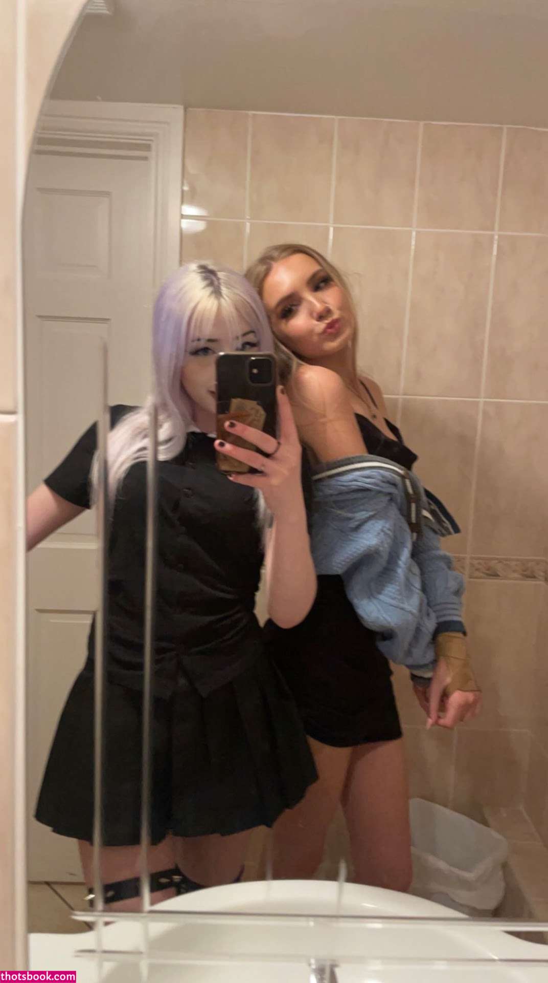 Daisytwillow Photo #15