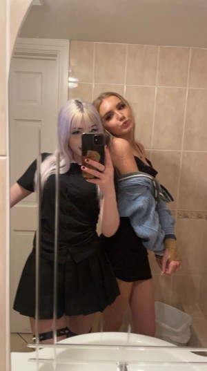 Daisytwillow Photo #15