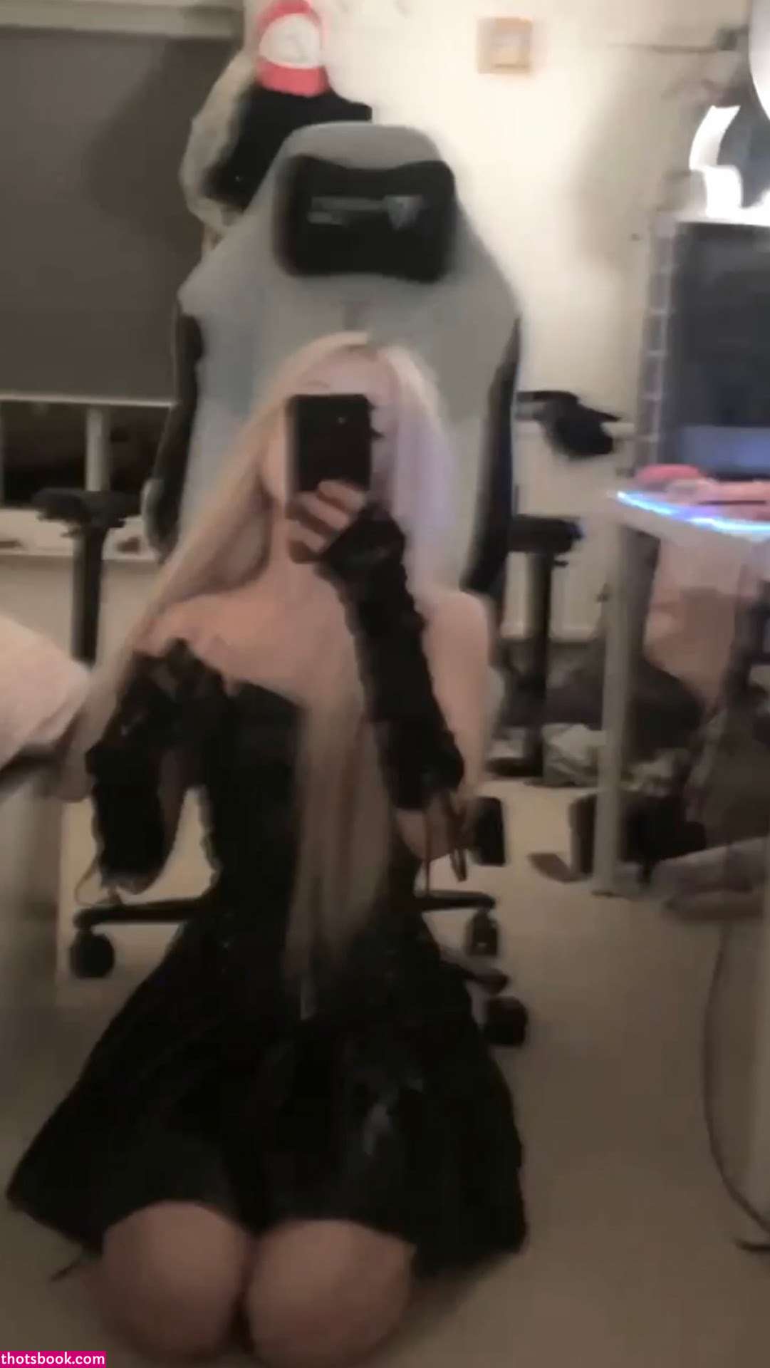 Daisytwillow Photo #22