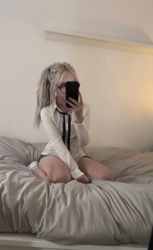 Daisytwillow Photo #35