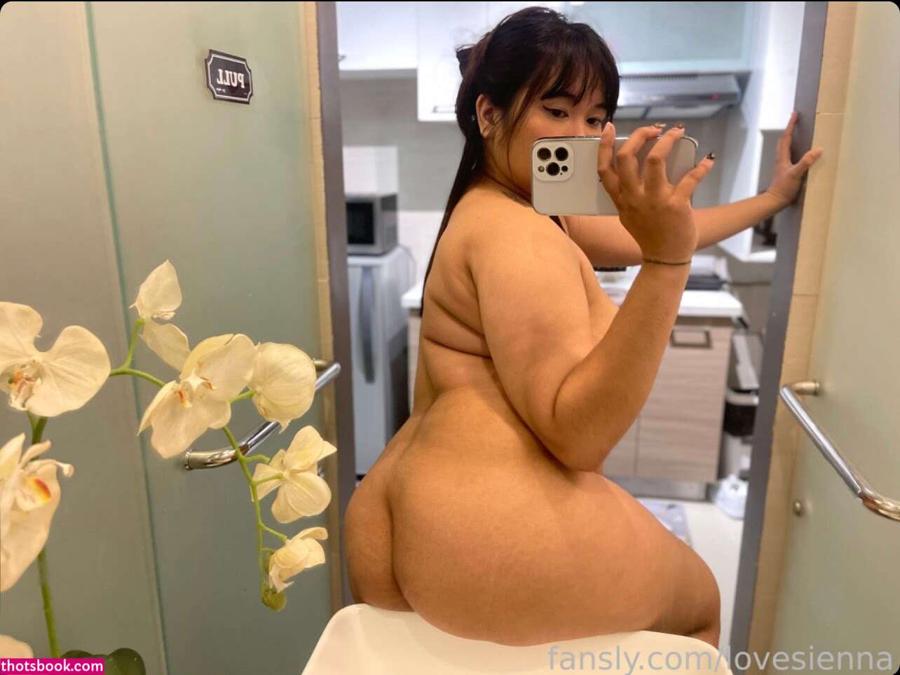 Yoursie Nna Photo #18