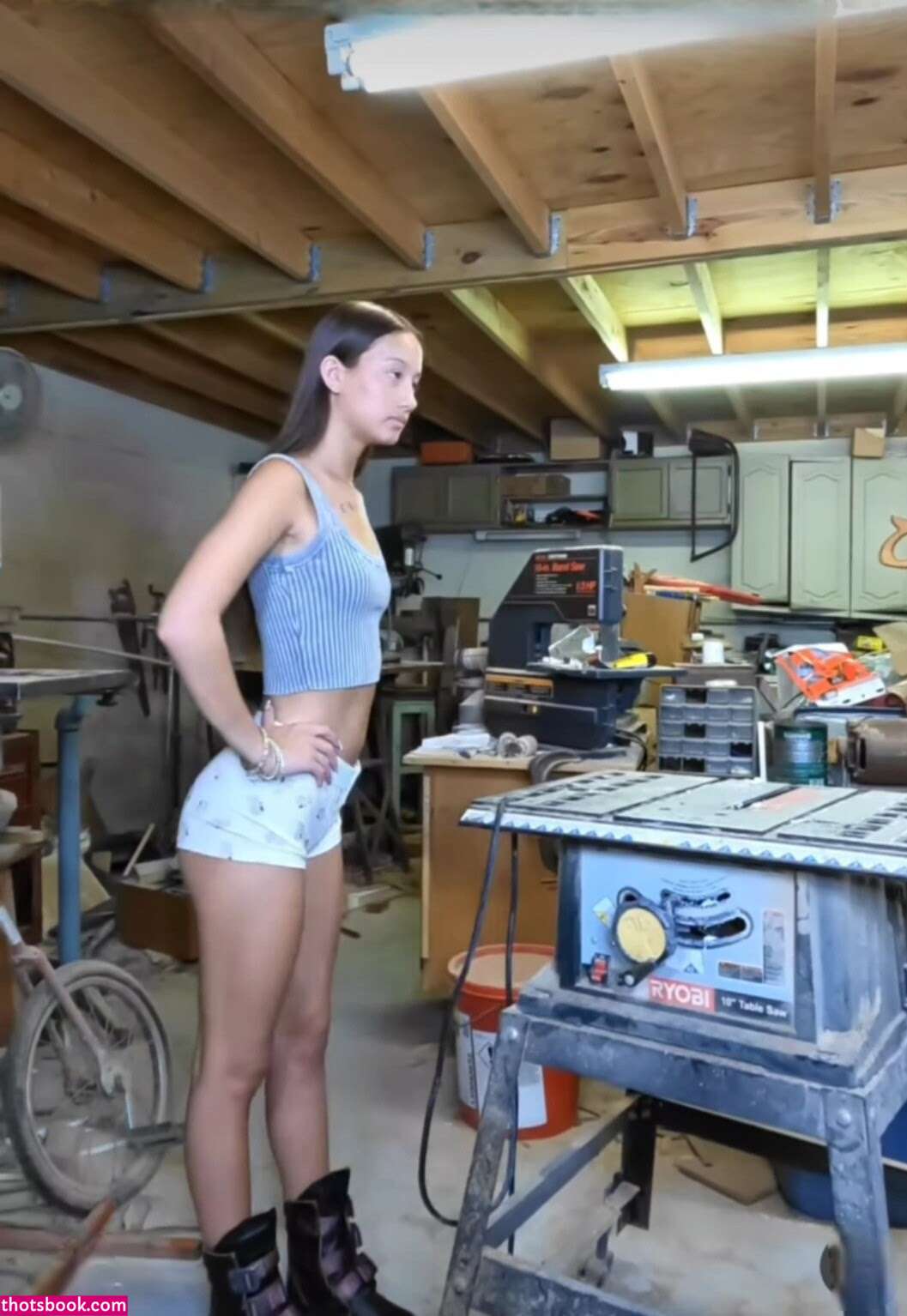 Alessandra Liu Photo #14