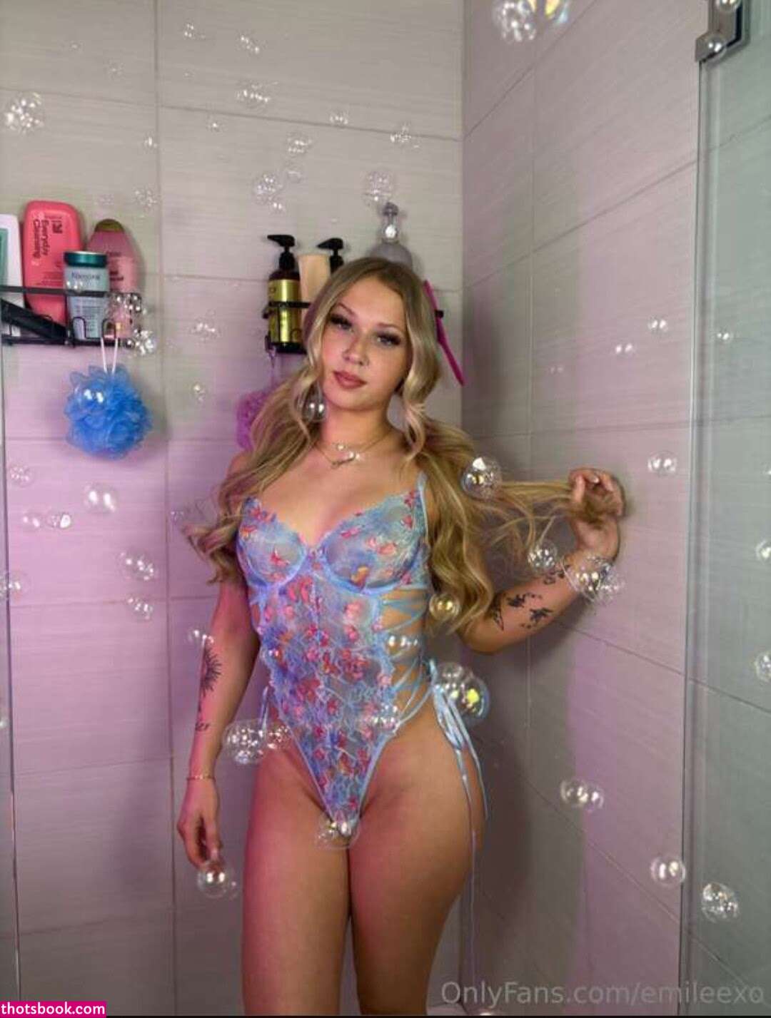 Emileexo Photo #20