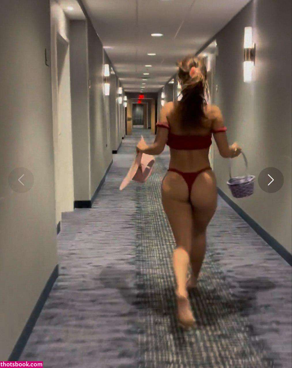 Jenny Popach Photo #31