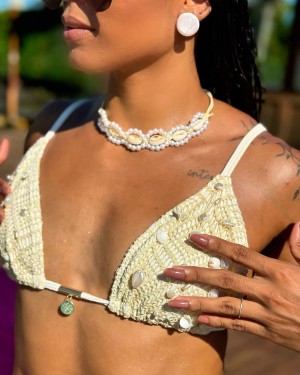 Larissa Felix Photo #20