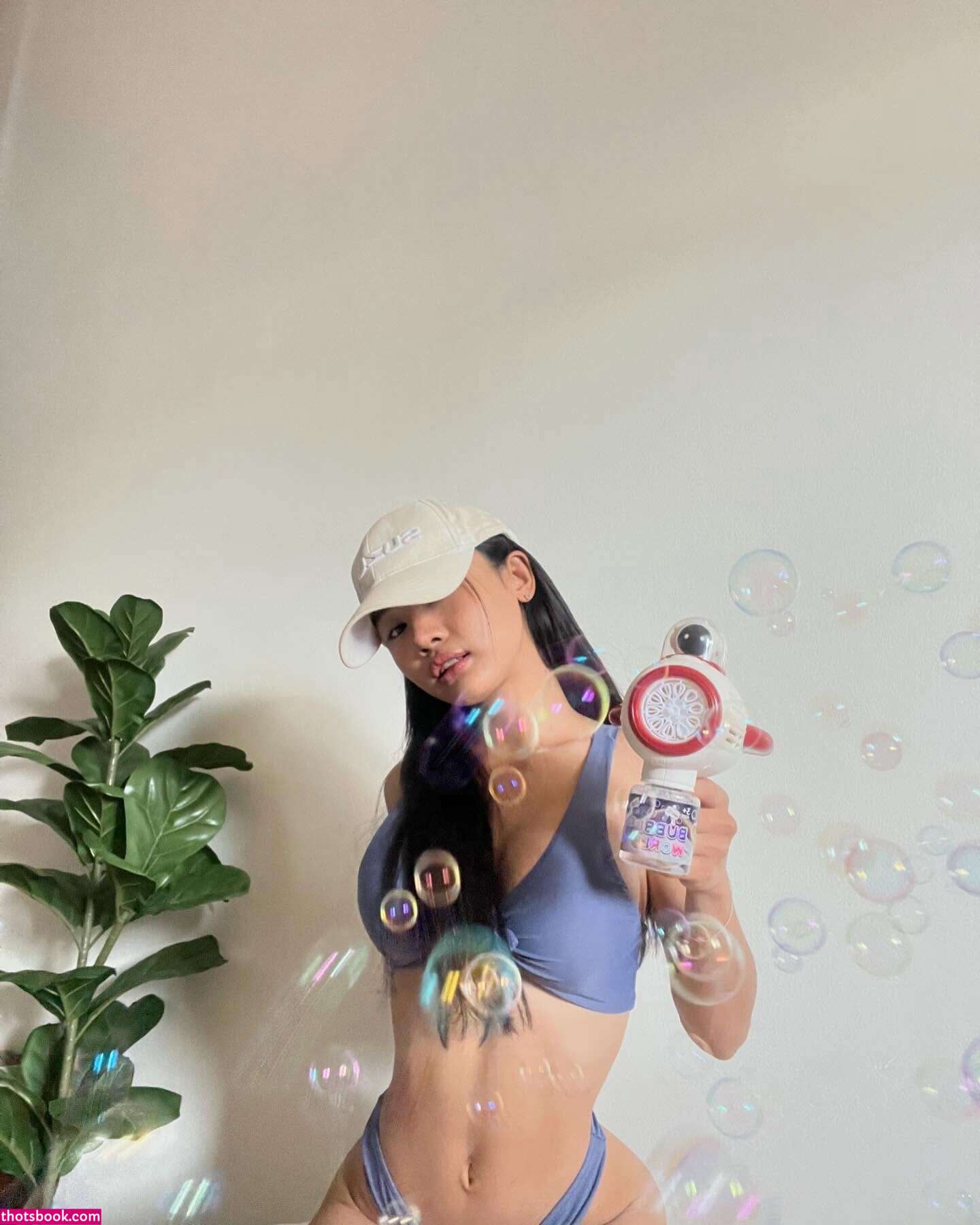 Prapatsorn Theethatburee Photo #26