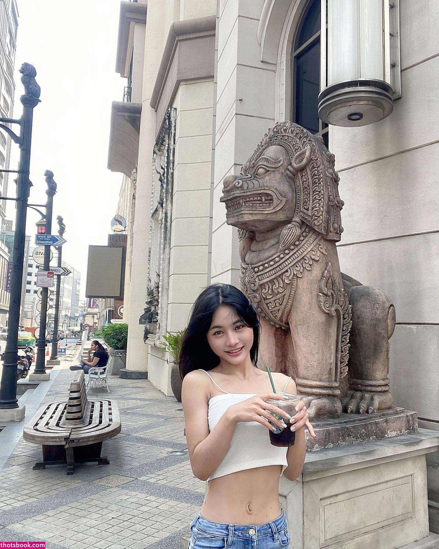 Prapatsorn Theethatburee Photo #51