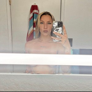 Stephanie Delman Photo #14