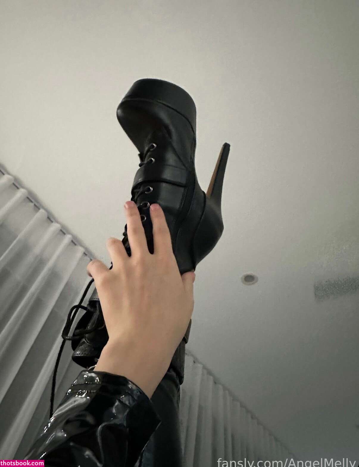 Angelmelly Photo #227