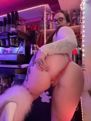 Bootylicious Barista Photo #82
