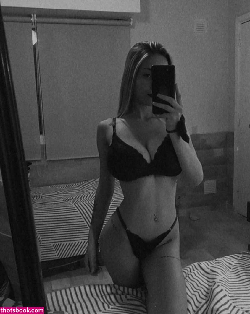 Martina Curiel Photo #114