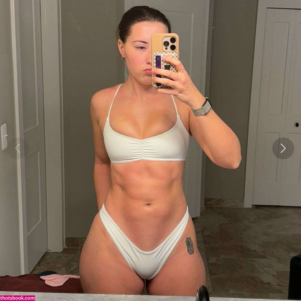 Pineapplebrat Photo #222