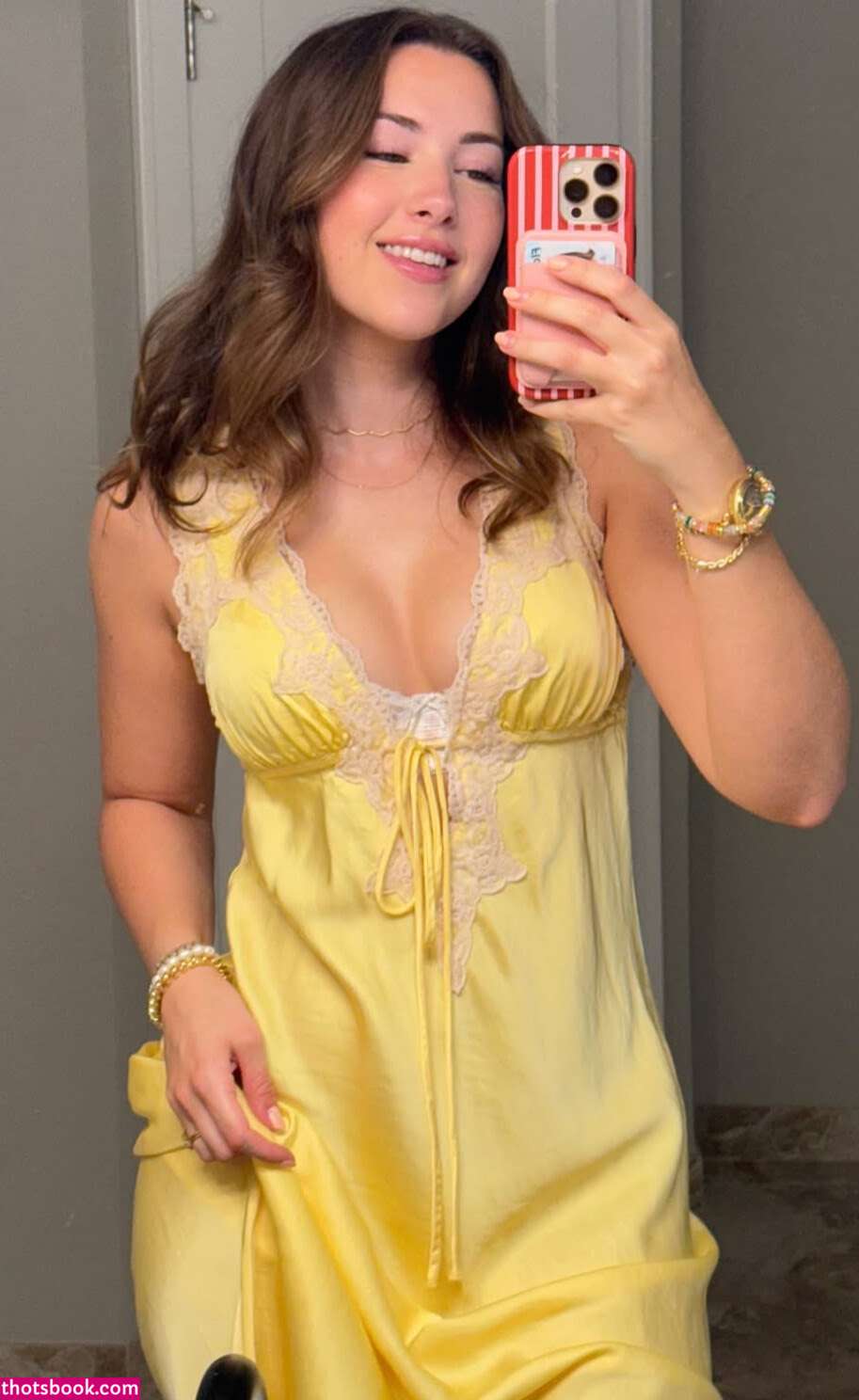 Pineapplebrat Photo #224