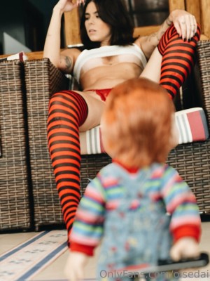 Amanda Kuhl Photo #21