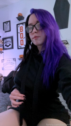 Darkpixi Photo #1