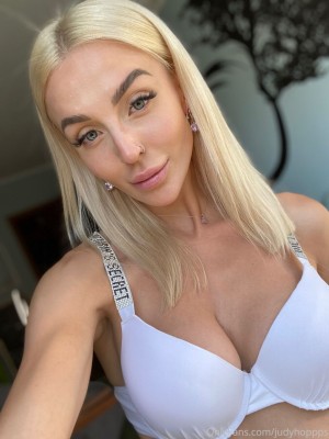 judyhoppps Photo #27