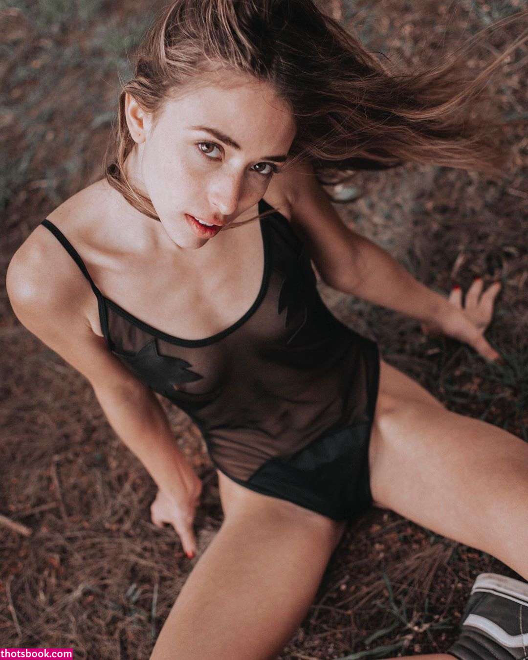 Nicole Marcheggiano Photo #29