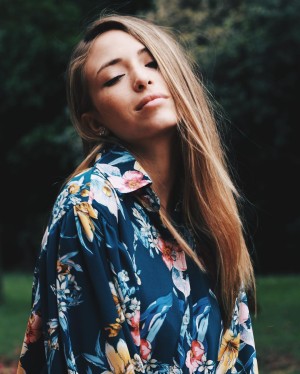 Nicole Marcheggiano Photo #59